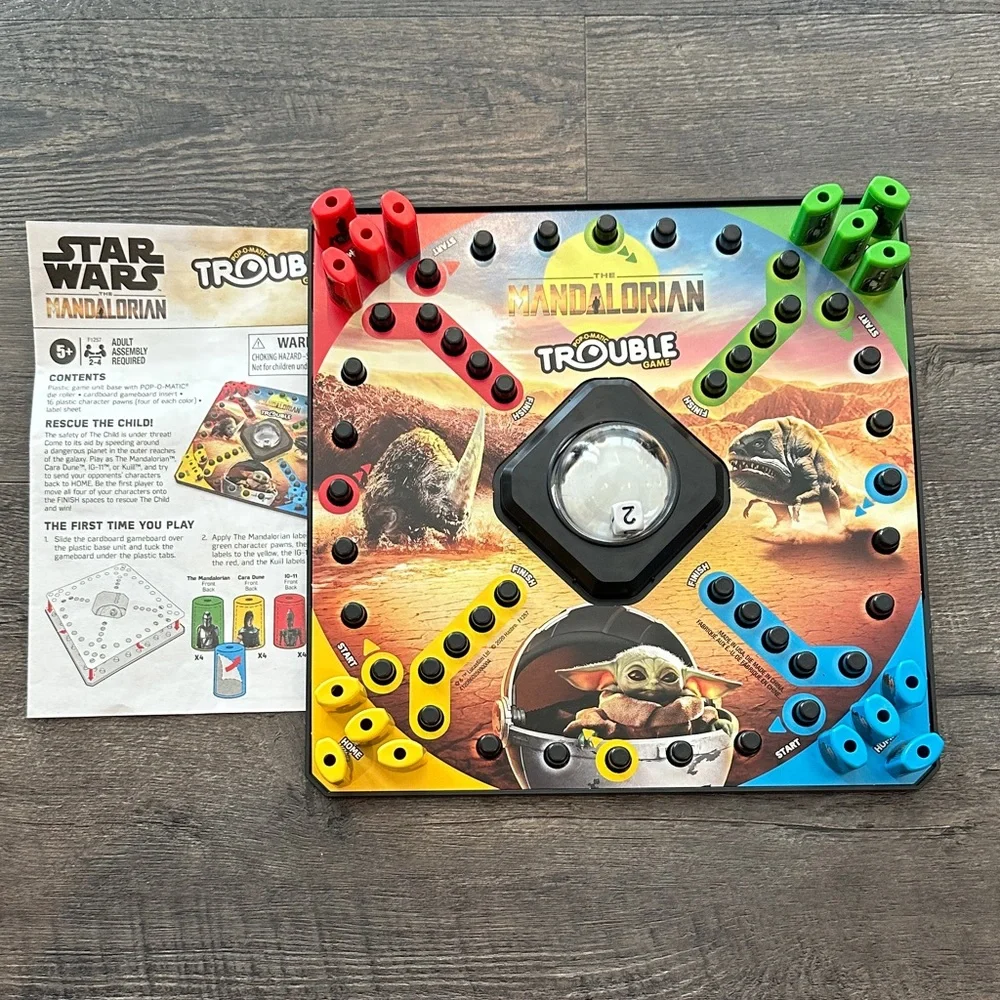 Hasbro‎ Star Wars Mandalorian Trouble Pop-o-Matic Family Board Game